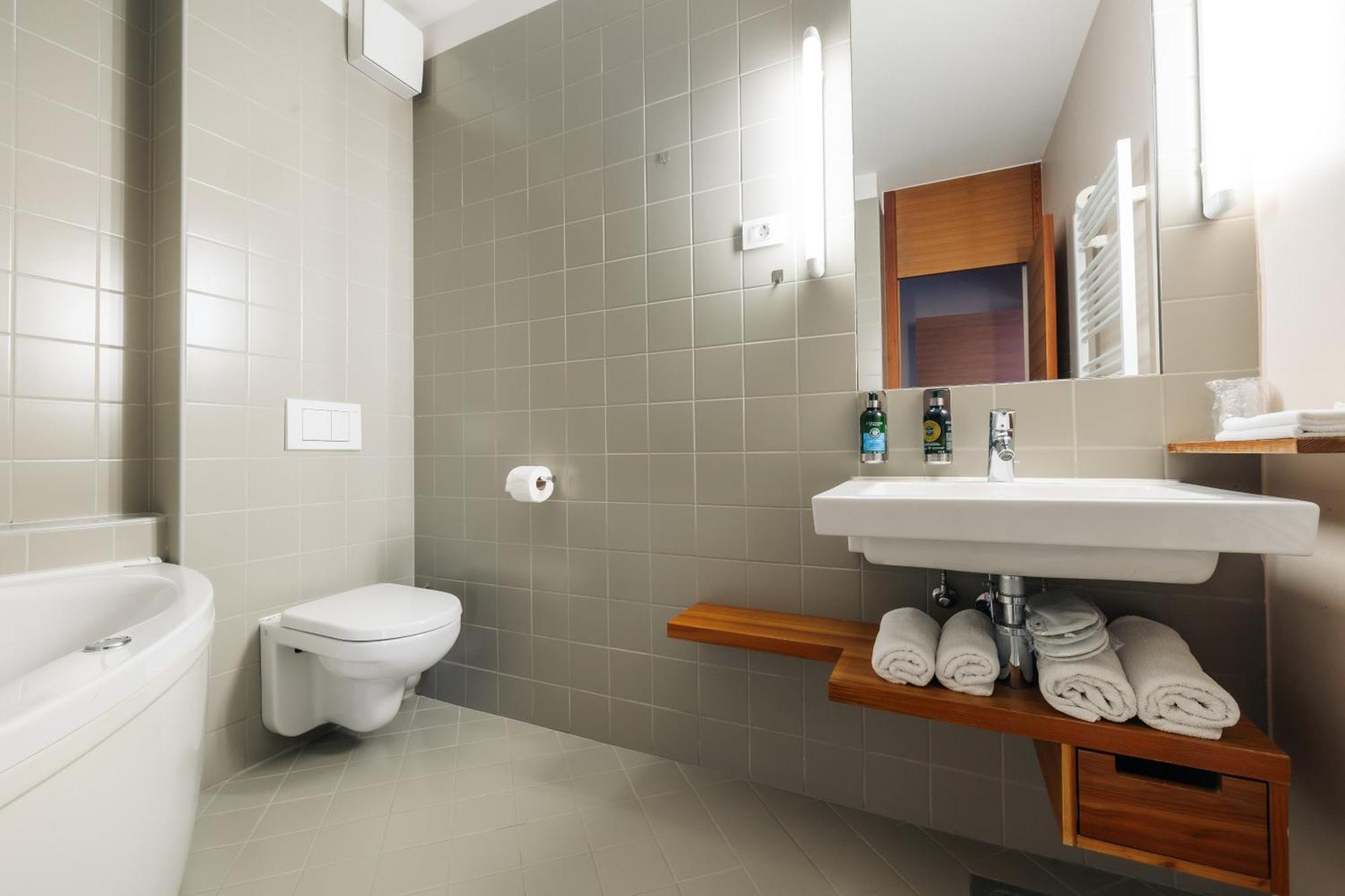 Hotel Rakar Trebnje Εξωτερικό φωτογραφία